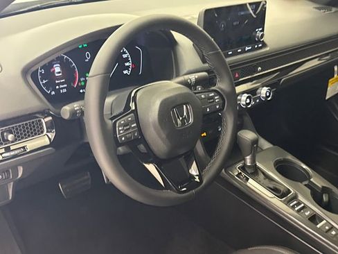 Used 2025 Honda Civic Sport image 13