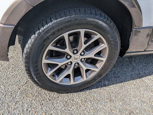 Used 2017 Ford Expedition King Ranch image 14