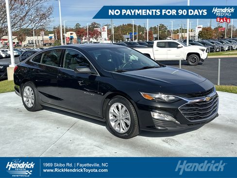Used 2024 Chevrolet Malibu LT image 1