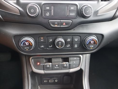 Certified 2023 GMC Terrain AT4 image 28