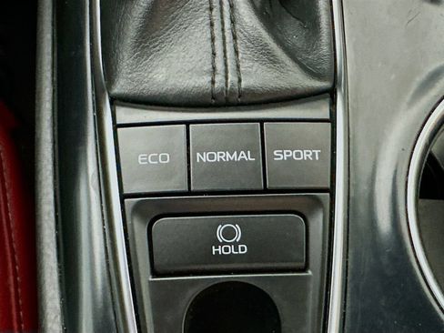 Used 2019 Toyota Camry XSE w/ Navigation Package FWD image 41