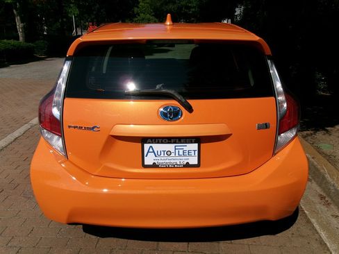 Used 2015 Toyota Prius C Three FWD image 6