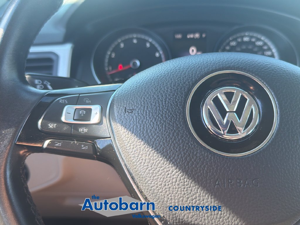 Certified 2020 Volkswagen Atlas SE w/ Panoramic Sunroof Package AWD/4WD image 13
