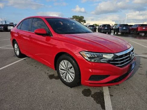 Used 2019 Volkswagen Jetta S image 3