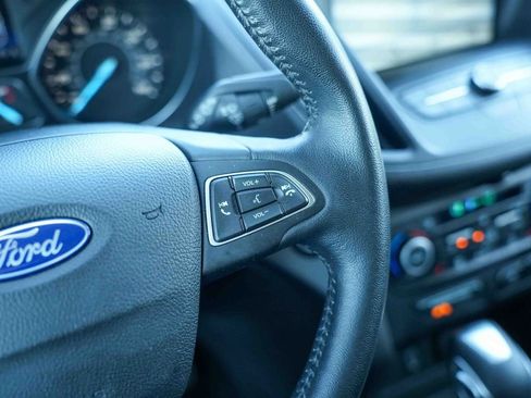 Used 2019 Ford Escape SEL AWD/4WD image 33