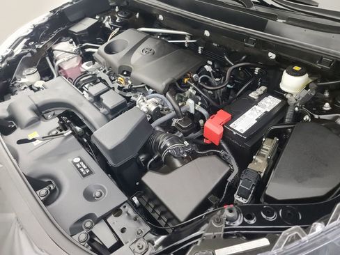 Used 2024 Toyota RAV4 Adventure image 38