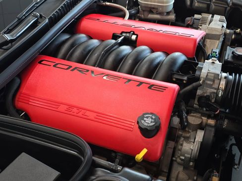 Used 2002 Chevrolet Corvette Z06 w/ Memory Pkg image 10