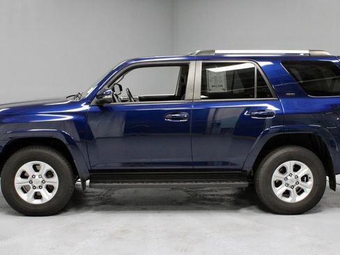 Used 2023 Toyota 4Runner SR5 Premium AWD/4WD image 10