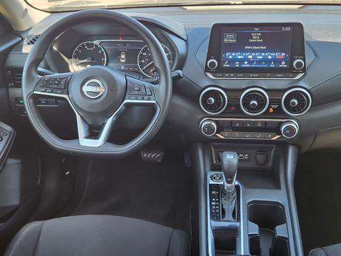 Used 2024 Nissan Sentra SV image 30