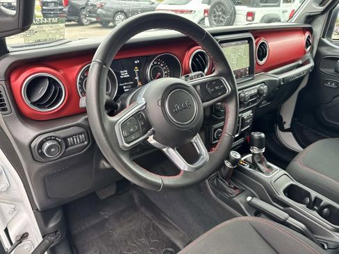 Used 2022 Jeep Wrangler Unlimited Rubicon image 17