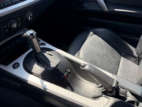Used 2006 BMW Z4 3.0si RWD image 18