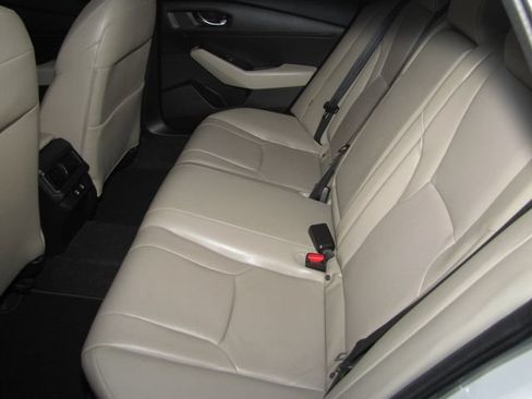 Used 2024 Honda Accord EX-L image 12