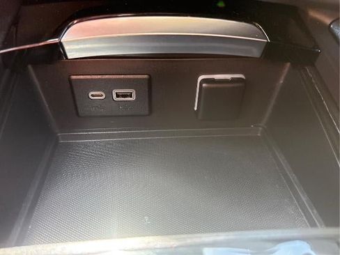 Certified 2021 Buick Envision Essence w/ Sport Touring Package AWD/4WD image 20