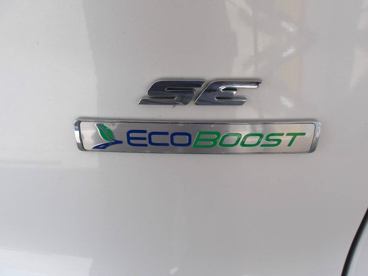 Used 2015 Ford Escape SE FWD image 38