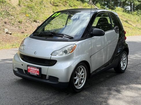 Used 2009 smart fortwo passion RWD image 1