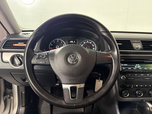 Used 2014 Volkswagen Passat 1.8T Wolfsburg Edition FWD image 14