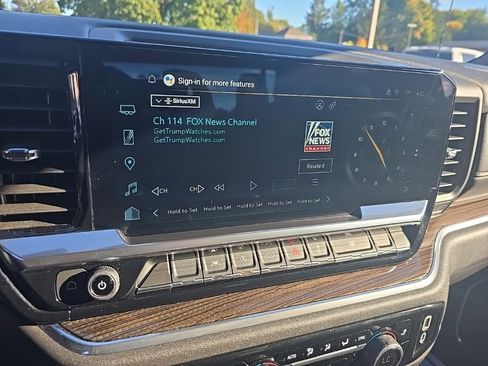 Used 2025 Chevrolet Silverado 1500 LT image 22