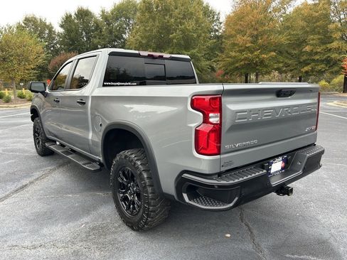 Used 2023 Chevrolet Silverado 1500 ZR2 w/ Technology Package image 24