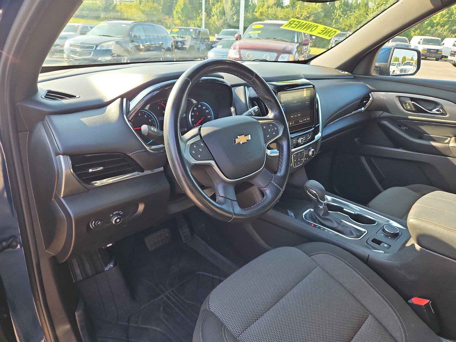 Used 2023 Chevrolet Traverse LT w/ LPO, Floor Liner Package AWD/4WD image 18