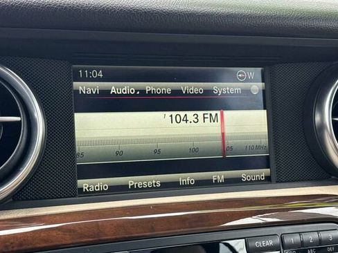 Used 2015 Mercedes-Benz SLK 350 image 16