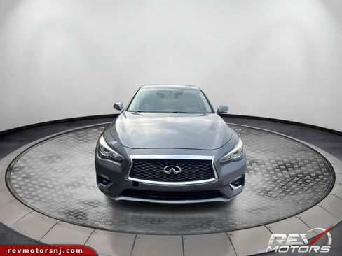 Used 2018 INFINITI Q50 Luxe w/ Essential Package (2.0T Luxe) image 8