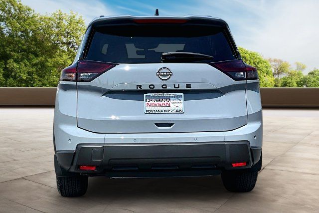 New 2026 Nissan Rogue Dark Armor FWD image 4