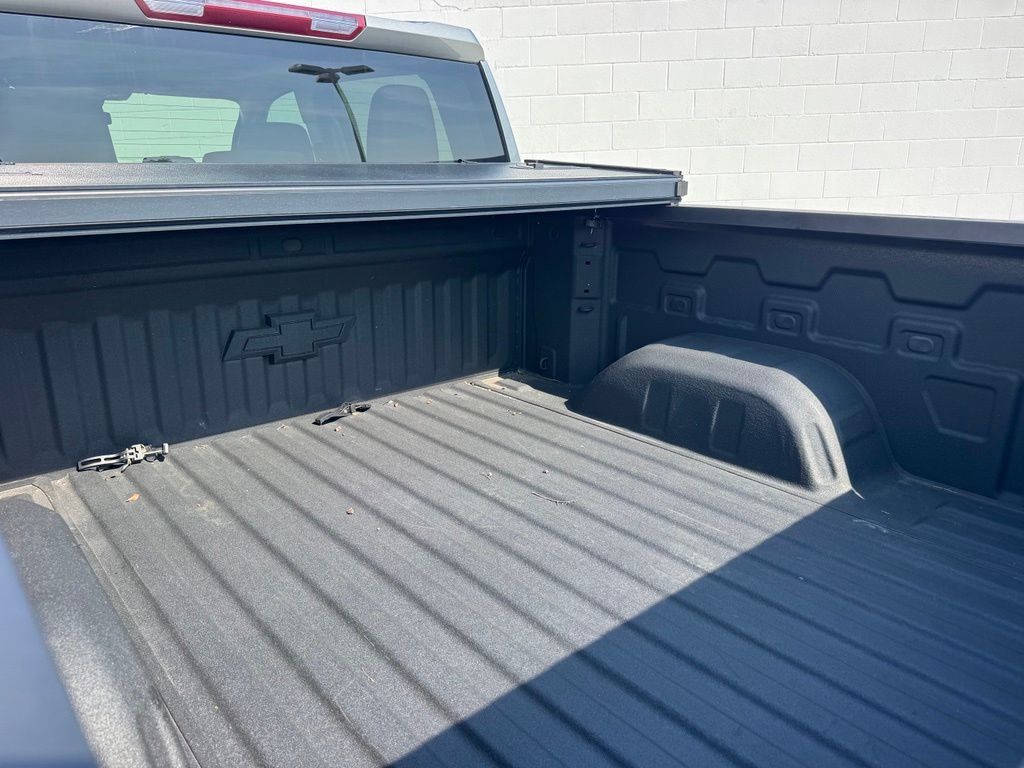 Used 2024 Chevrolet Silverado 1500 RST AWD/4WD image 16