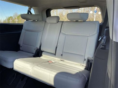 New 2026 Ford Expedition Max Platinum w/ Driver's Package image 13