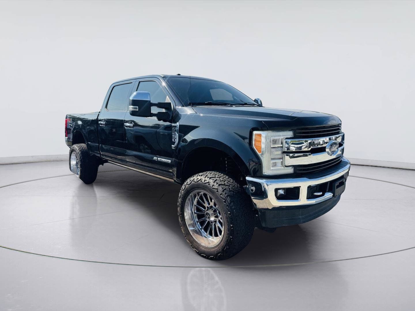 Used 2017 Ford F250 King Ranch w/ King Ranch Ultimate Package AWD/4WD image 1