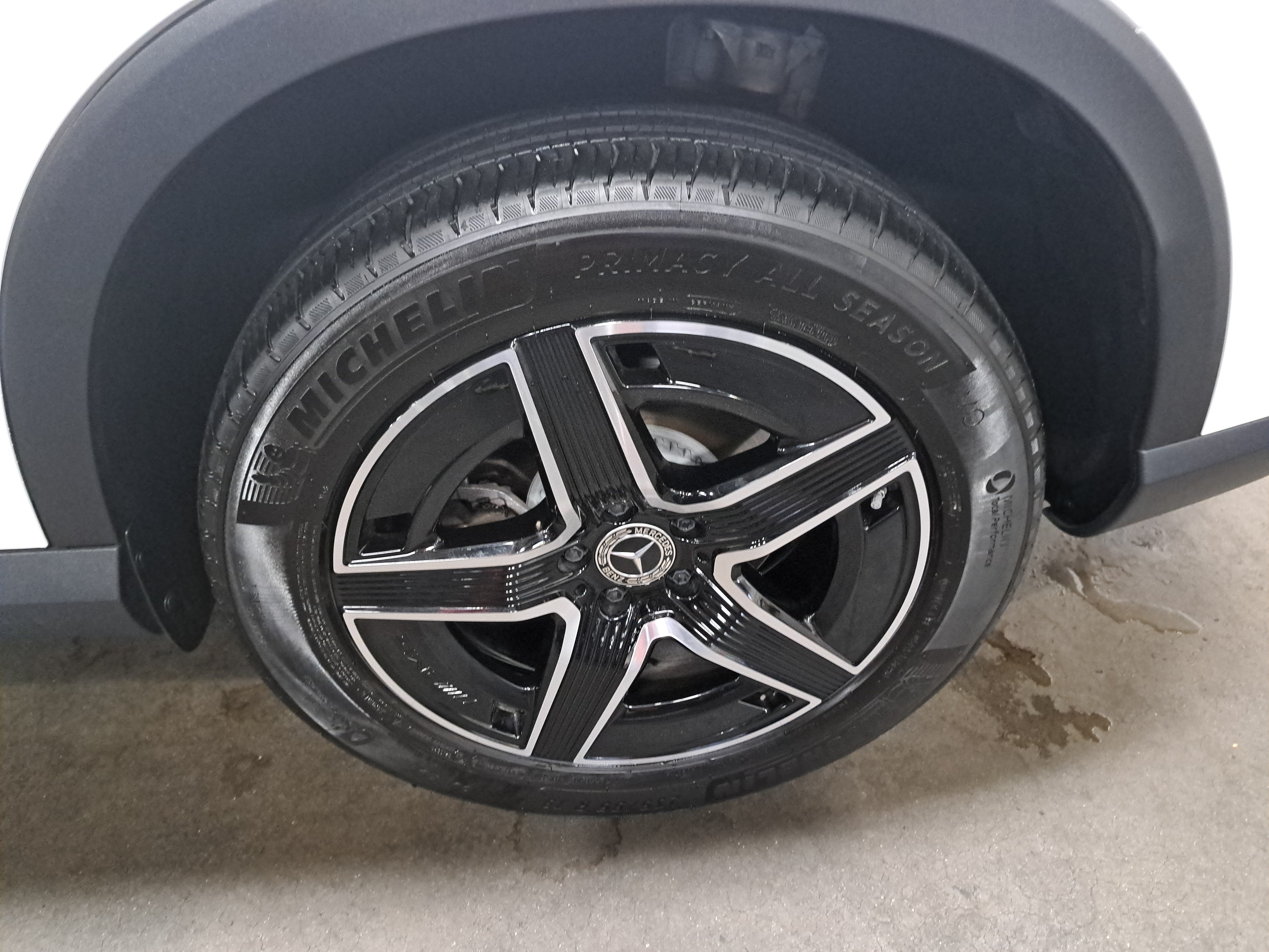 Used 2026 Mercedes-Benz GLC 300 4MATIC image 35