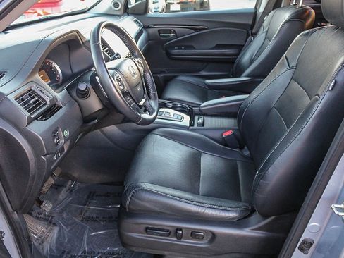 Used 2016 Honda Pilot Elite image 21