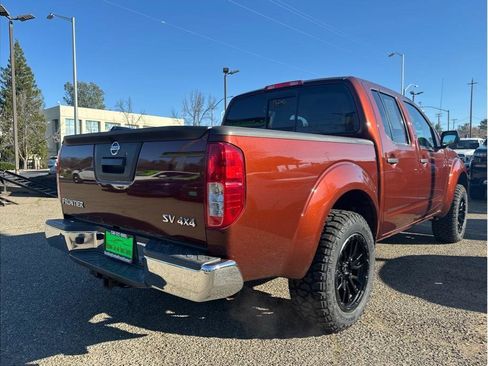 Used 2016 Nissan Frontier SV image 8