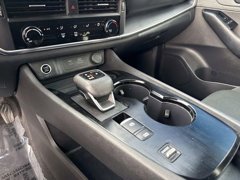 Certified 2023 Nissan Rogue S image 26