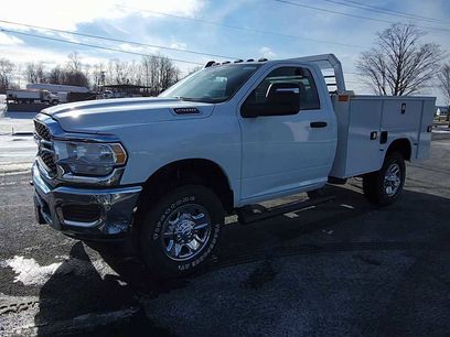 New 2024 RAM 2500 Tradesman w/ Chrome Appearance Group