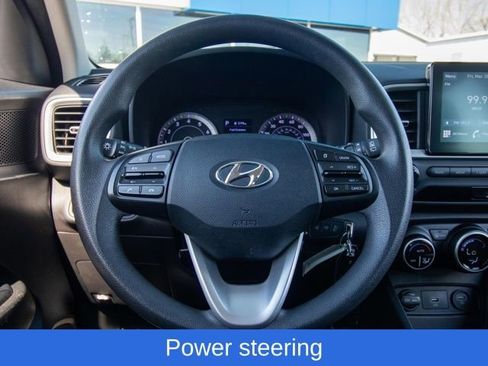 Used 2020 Hyundai Venue SEL image 16