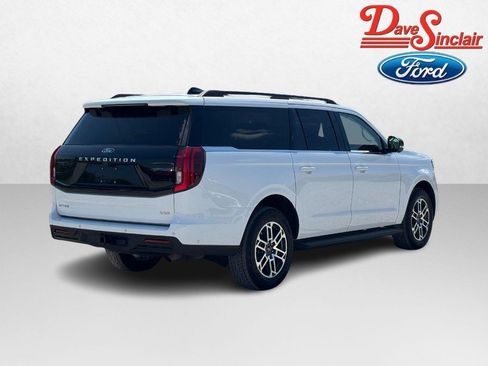 Used 2025 Ford Expedition Max Active AWD/4WD image 7