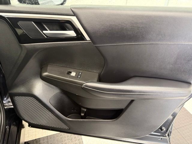 Used 2024 Mitsubishi Outlander SE AWD/4WD image 24