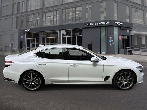 Used 2025 Genesis G70 2.5T RWD image 6