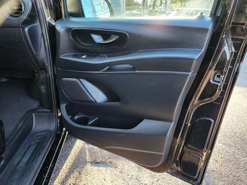 Used 2020 Mercedes-Benz Metris Passenger image 16