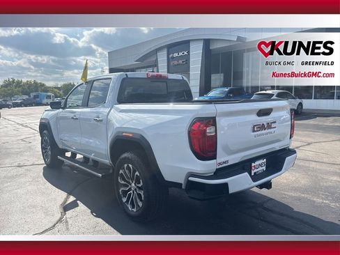 Used 2024 GMC Canyon Denali image 8