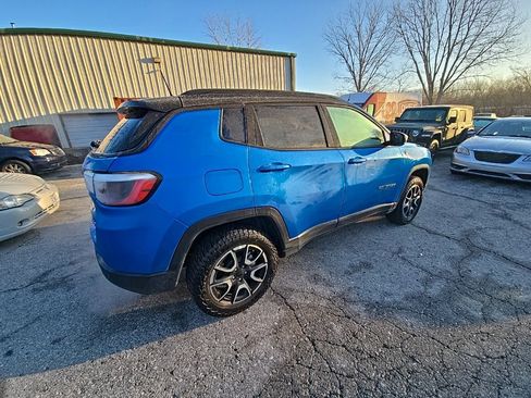 Used 2024 Jeep Compass Trailhawk image 8