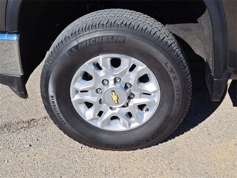 Used 2023 Chevrolet Silverado 2500 LT w/ Gooseneck/5TH Wheel Package image 9