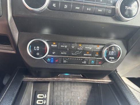 Used 2019 Ford Expedition Limited w/ Equipment Group 301A image 21