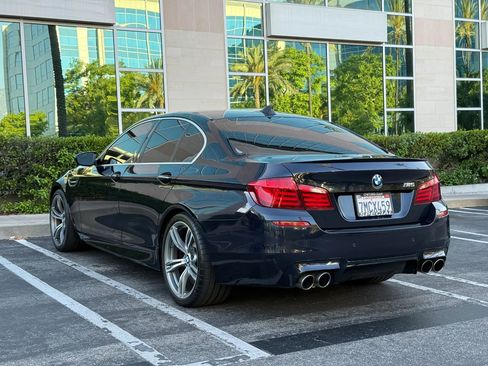 Used 2013 BMW M5 RWD image 3