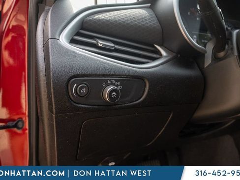 Used 2024 Chevrolet Malibu LT FWD image 19