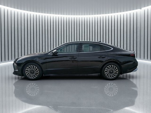 Used 2025 Hyundai Sonata Limited FWD image 7