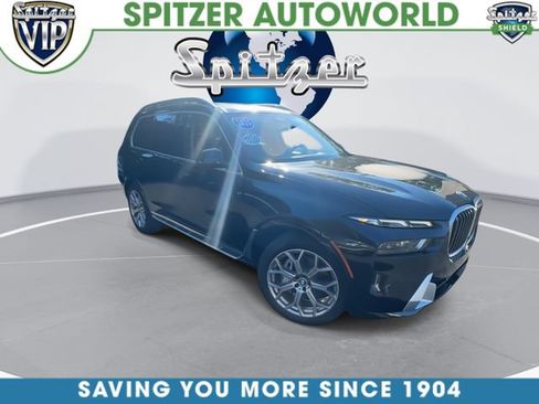 Used 2025 BMW X7 xDrive40i AWD/4WD image 2