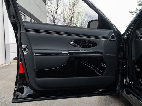 Used 2009 Maybach 57 S image 42