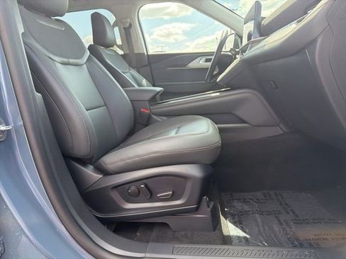 New 2026 Ford Explorer Active RWD image 17