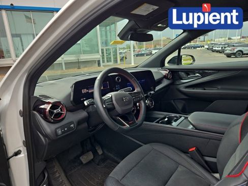 Used 2025 Chevrolet Blazer EV RS AWD/4WD image 11